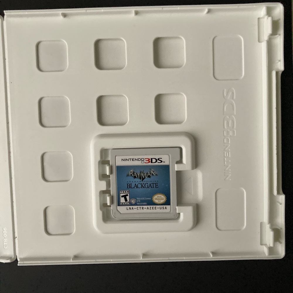 Batman: Arkham Origins Blackgate for Nintendo 3DS - Black - Picture 4 of 5